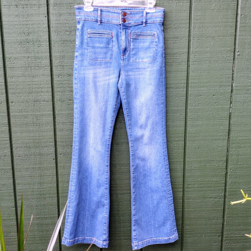 LAST CHANCE LOFT Light Blue Flare Jeans